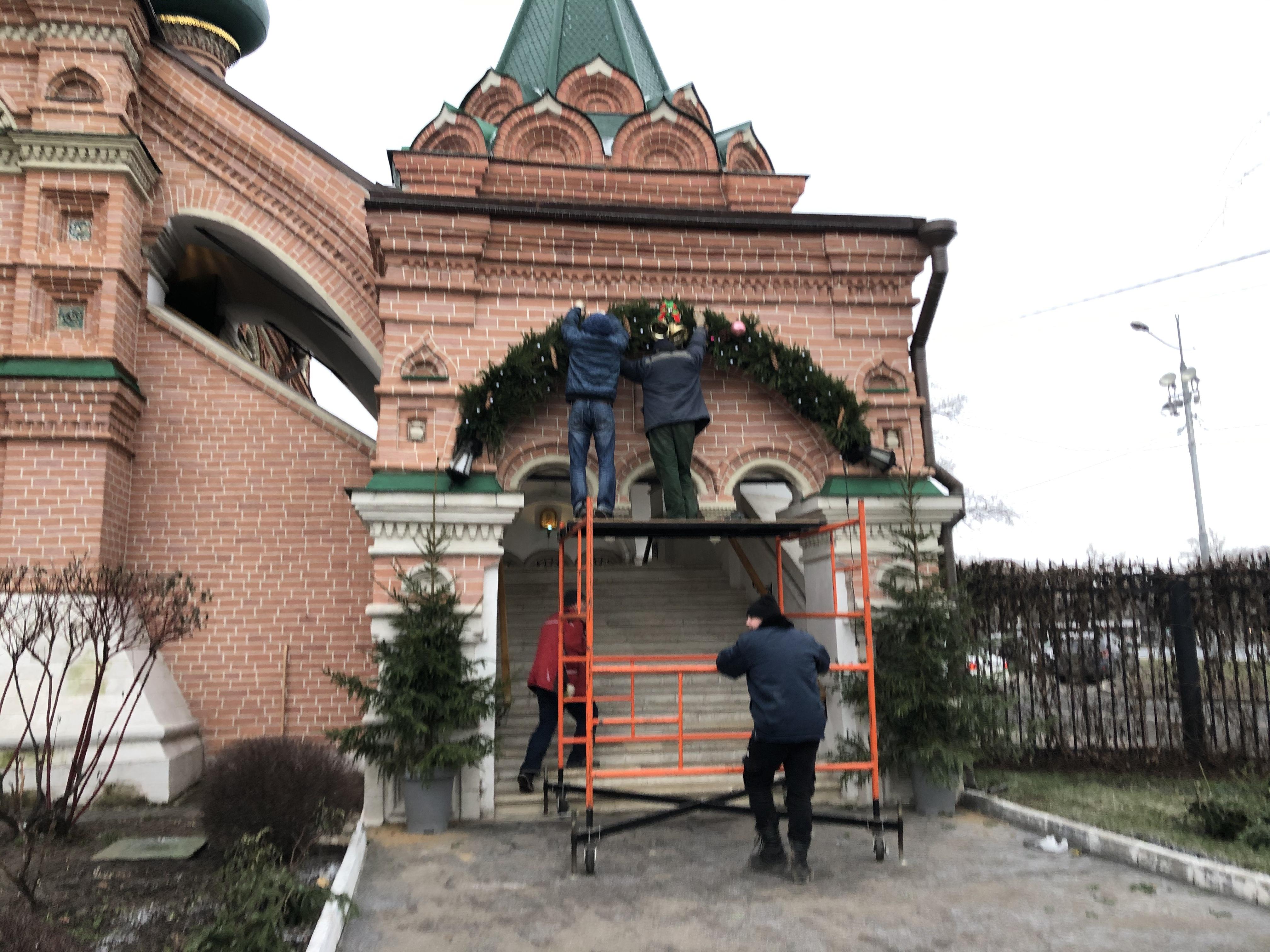 Благоукрашение храма к праздникам