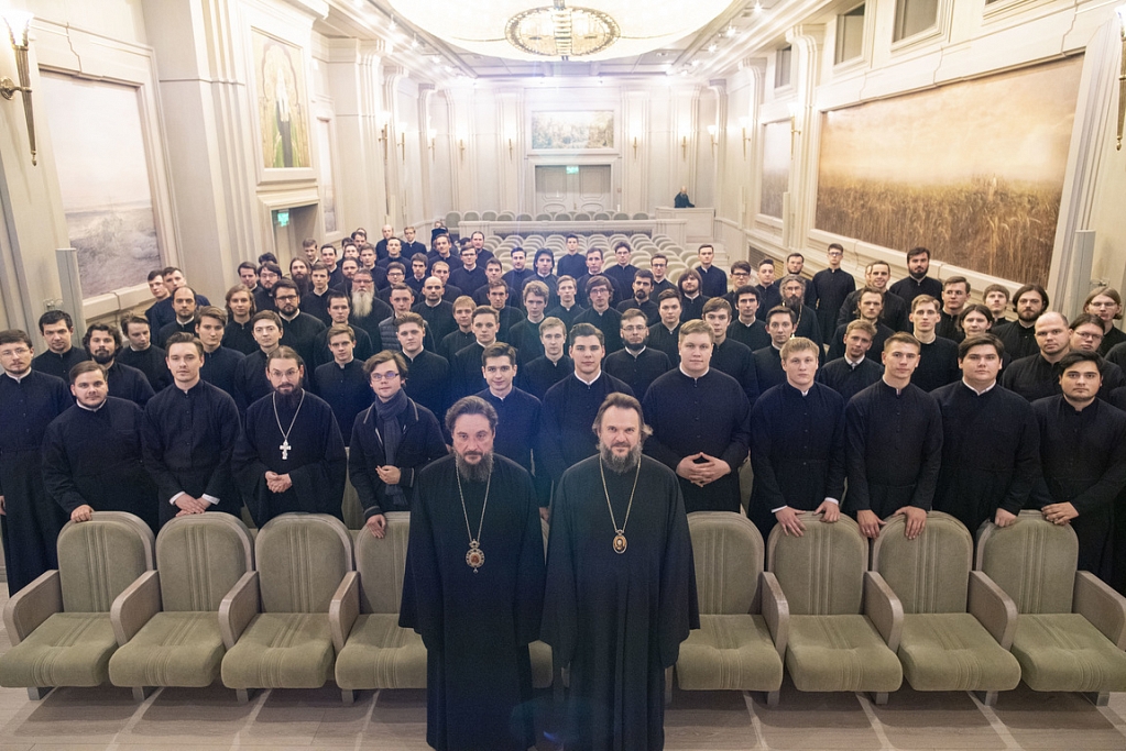 Митрополит Сергий встретился с братией Сретенского монастыря и студентами Сретенской духовной семинарии