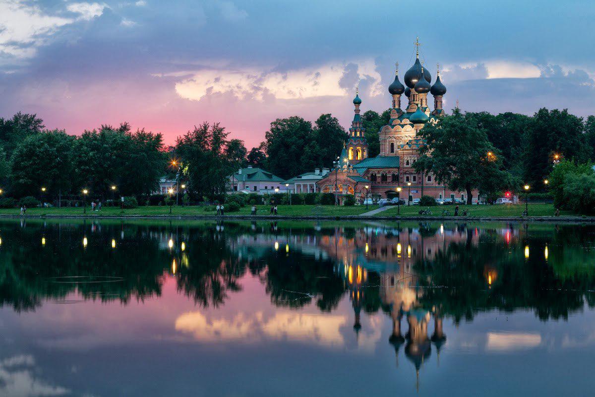 Продлевается режим ограничений посещения храмов
