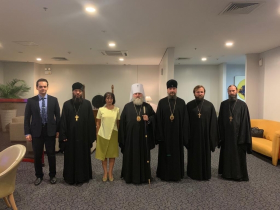 В аэропорту Манилы митрополит Сингапурский и Юго-Восточно-Азиатский Сергий встретил митрополита Ханты-Мансийского и Сургутского Павла